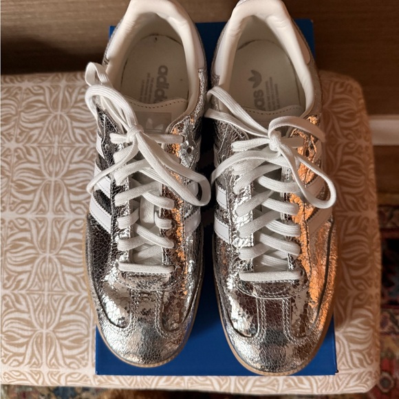 adidas White Sneaker Interior Label - Men's Size US 10 / EU 42 2/3 - Picture 3 of 9